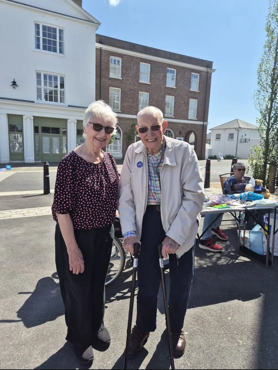 Community Kindness Shines: Helping Hands Fundraiser Raises £770 for Alzheimer's