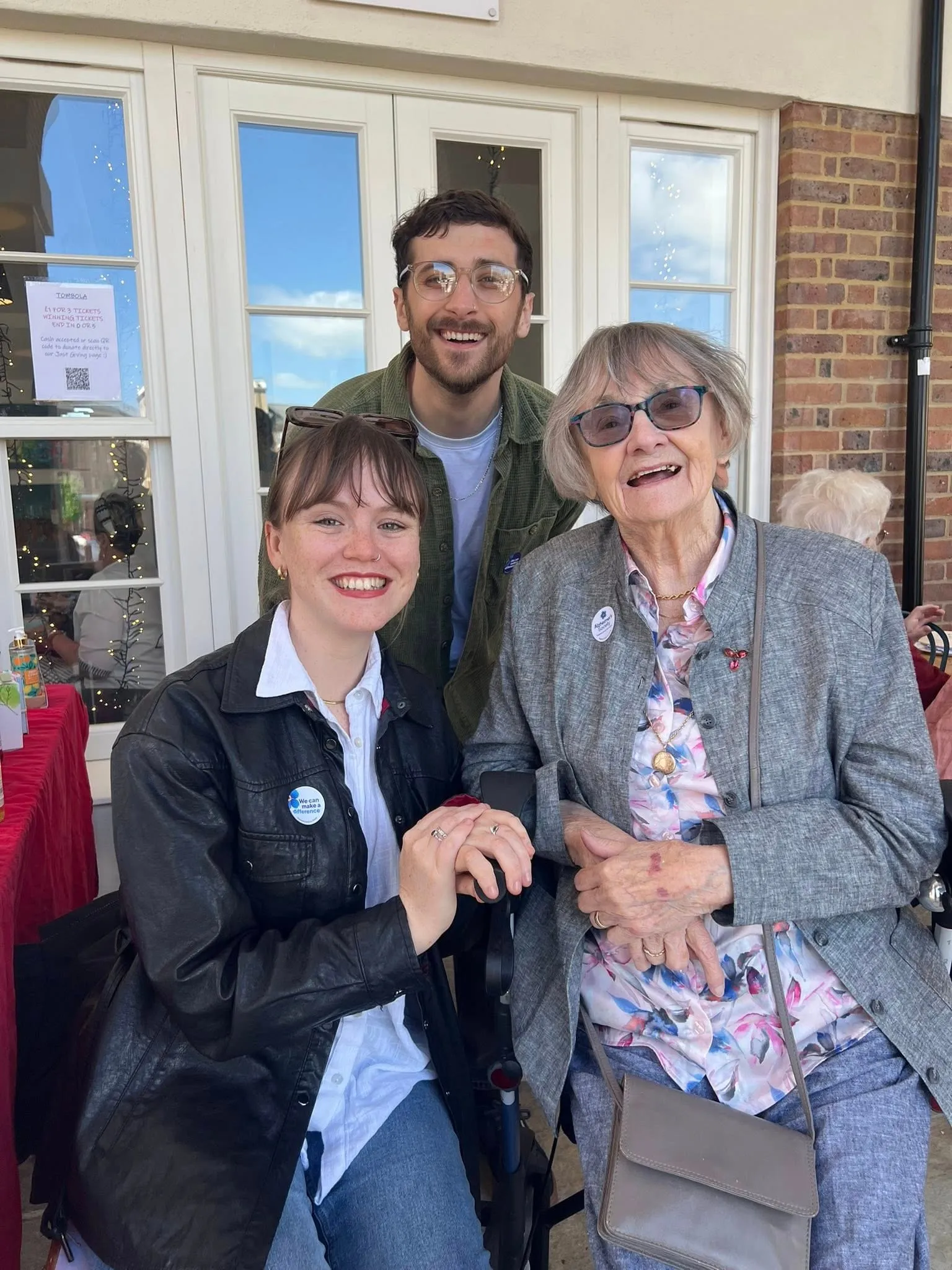 Community Kindness Shines: Helping Hands Fundraiser Raises £770 for Alzheimer's, photo 2 of 9