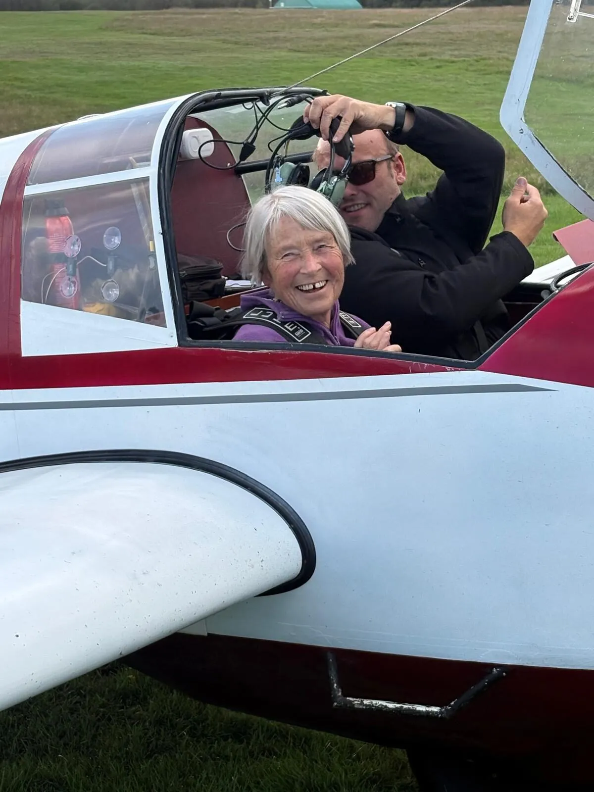 Sue's Flight of Dreams with Purbeck Flying Club, photo 5 of 11